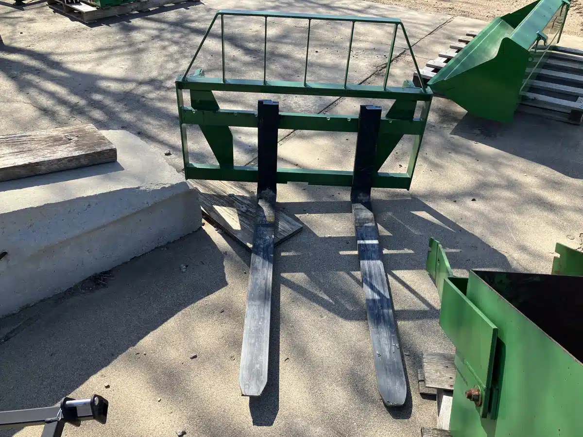 Used 2020 Tri-L LPWW48 Front End Loader