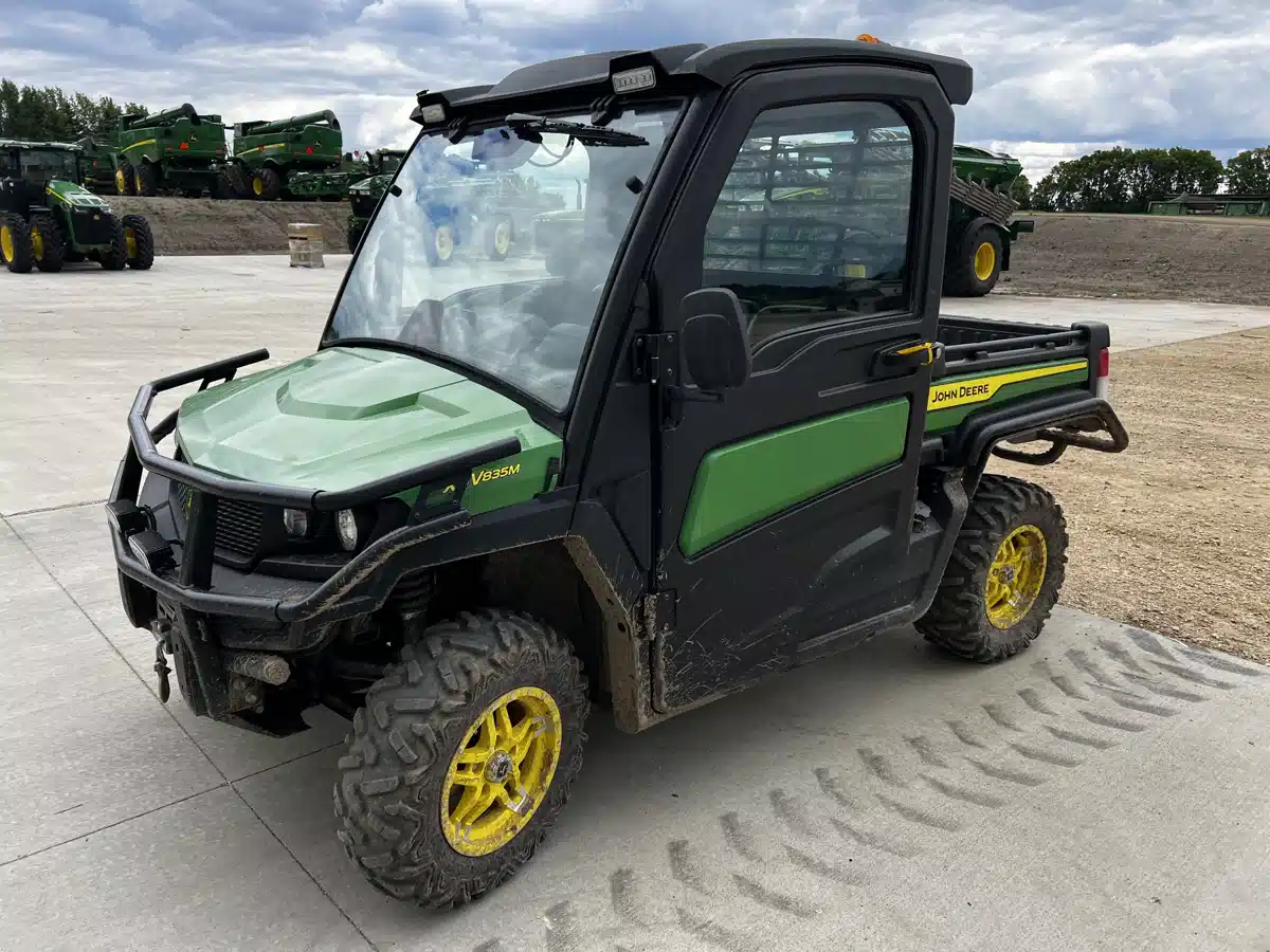 Gallery image 1 for Used 2024 John Deere XUV 835M Utility Vehicle