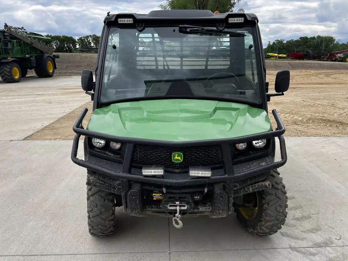 Gallery image 2 for Used 2024 John Deere XUV 835M Utility Vehicle