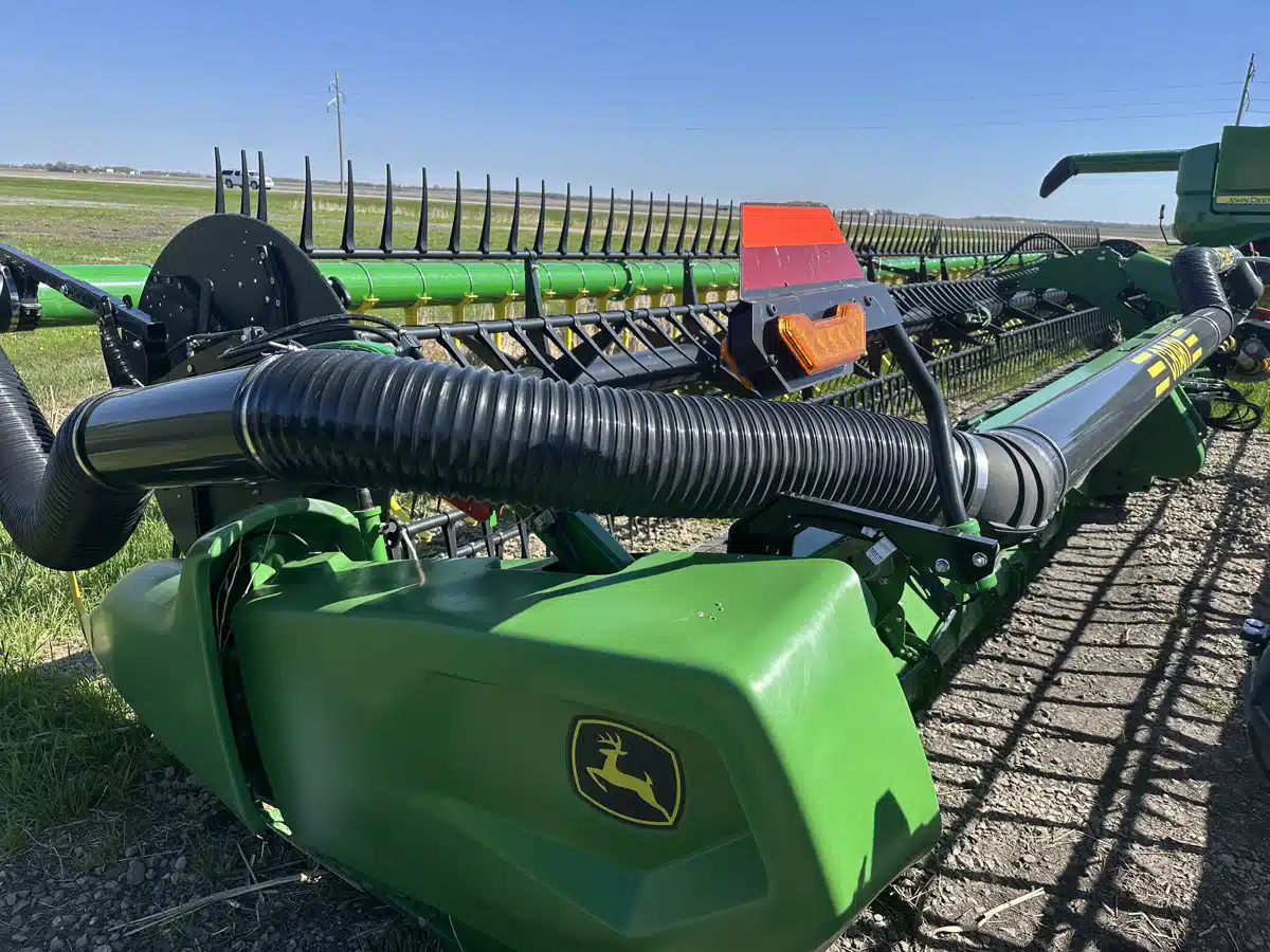 Gallery image 2 for Used 2024 John Deere RD45F Header Combine