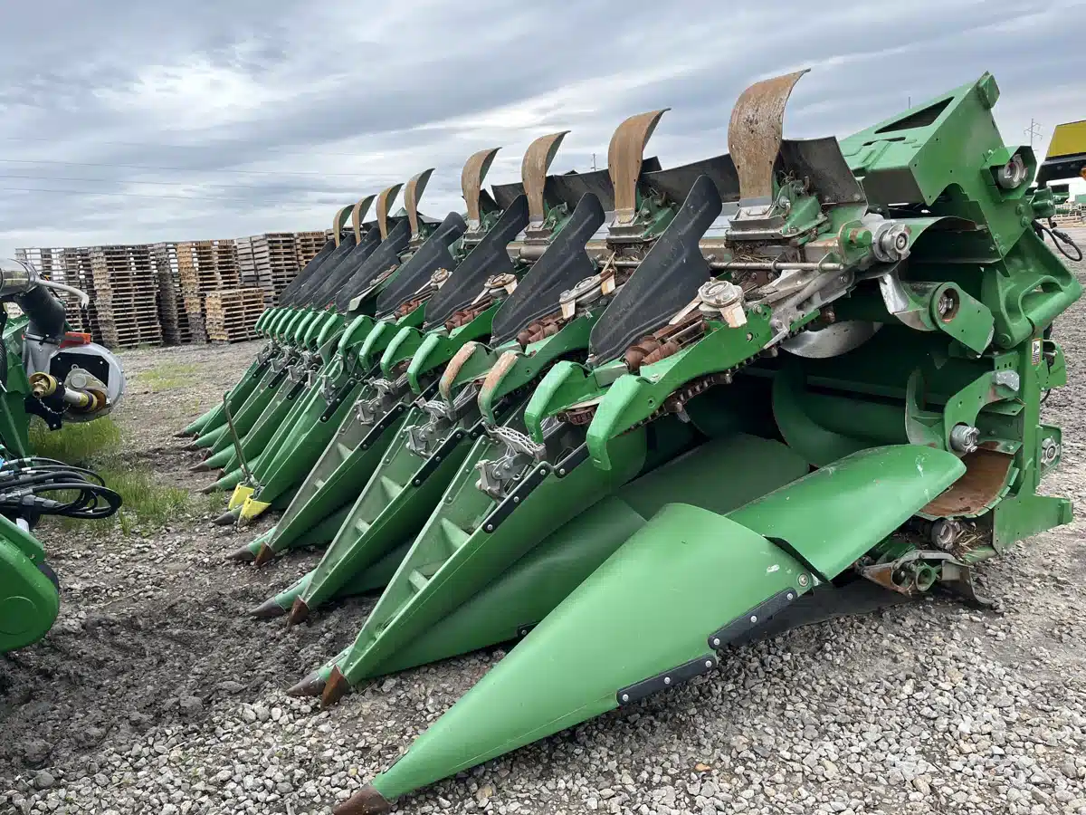 Gallery image 1 for Used 2024 John Deere C16F Header - Row Crop