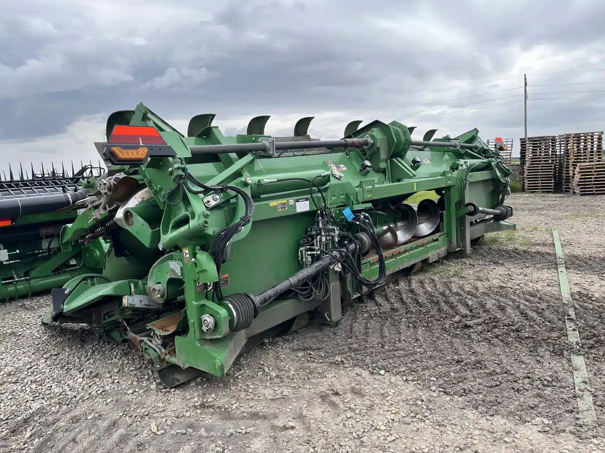 Gallery image 2 for Used 2024 John Deere C16F Header - Row Crop