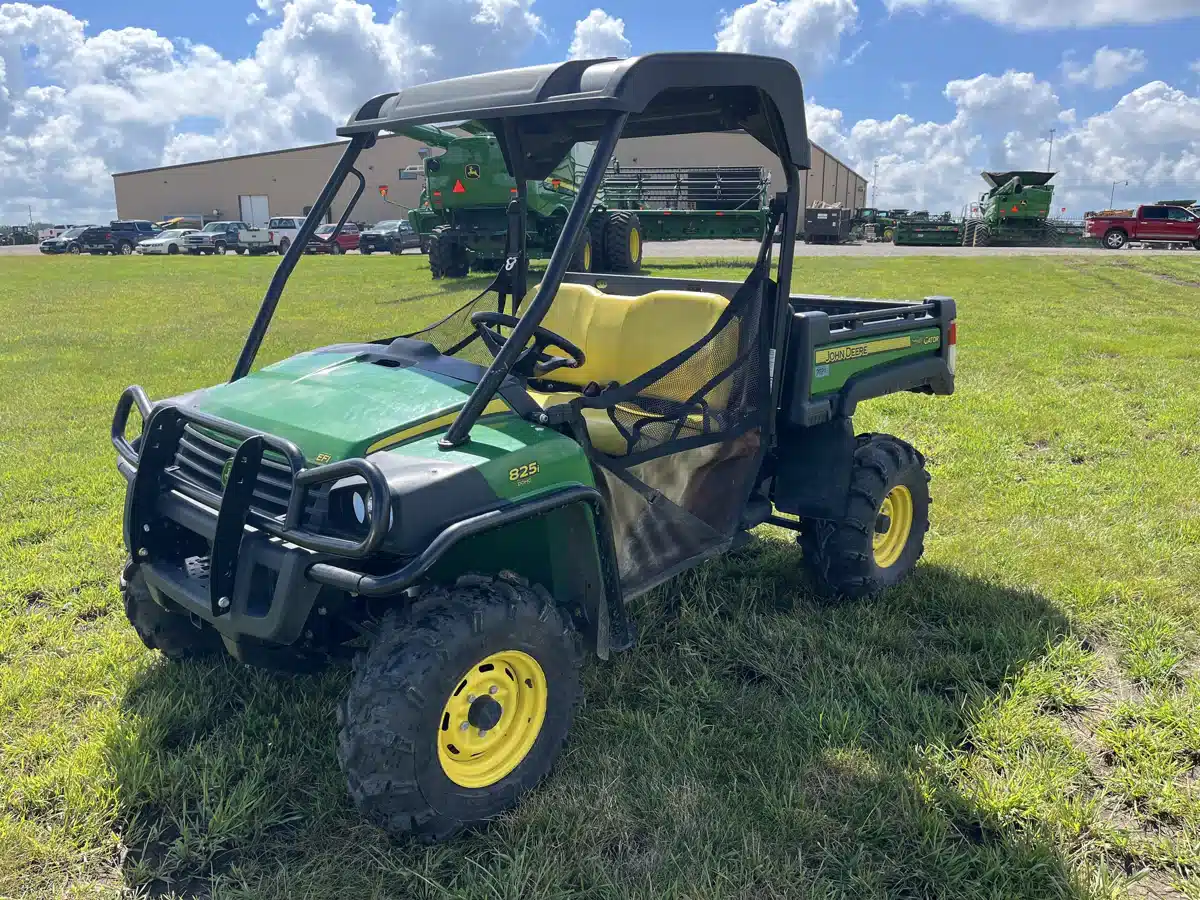 Gallery image 1 for Used 2015 John Deere XUV 825I Utility Vehicle