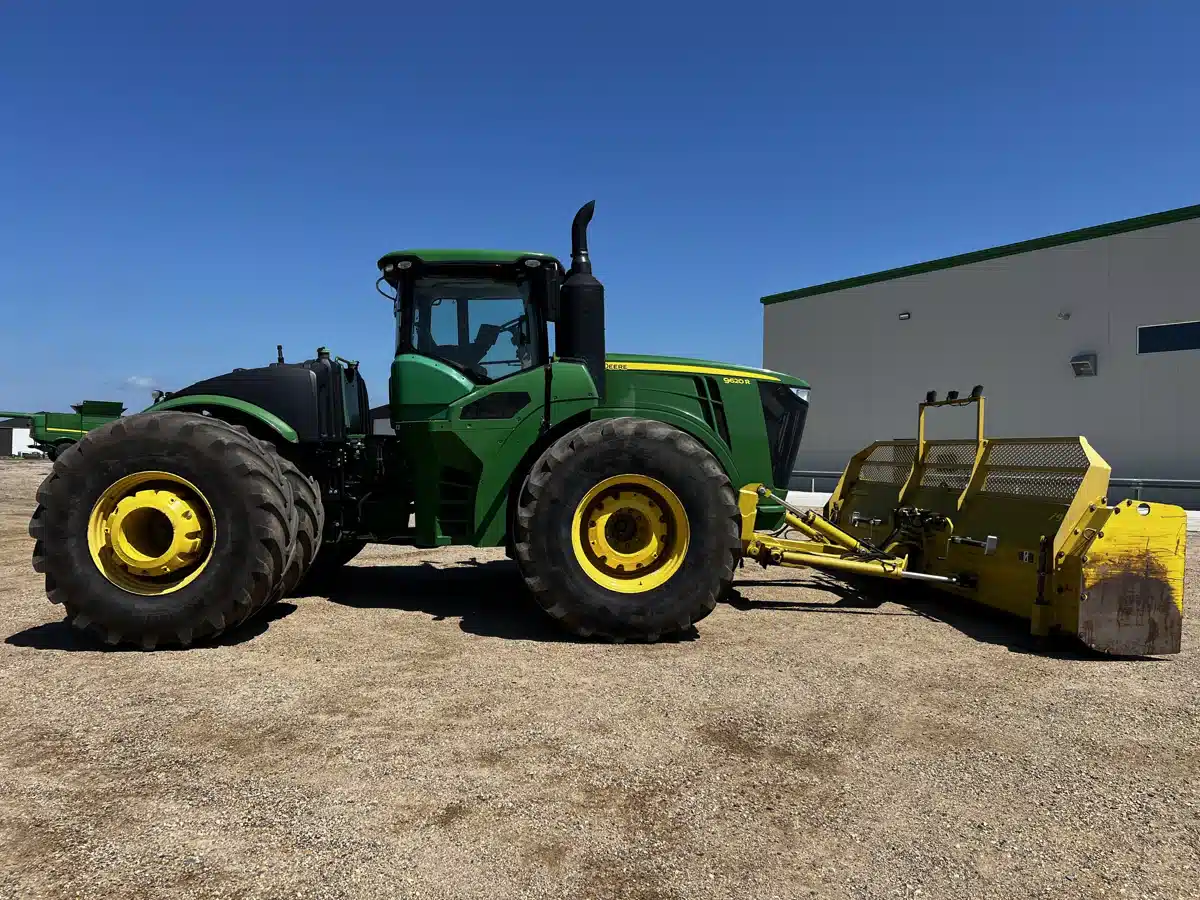 Gallery image 2 for Used 2021 John Deere 9620R Tractor