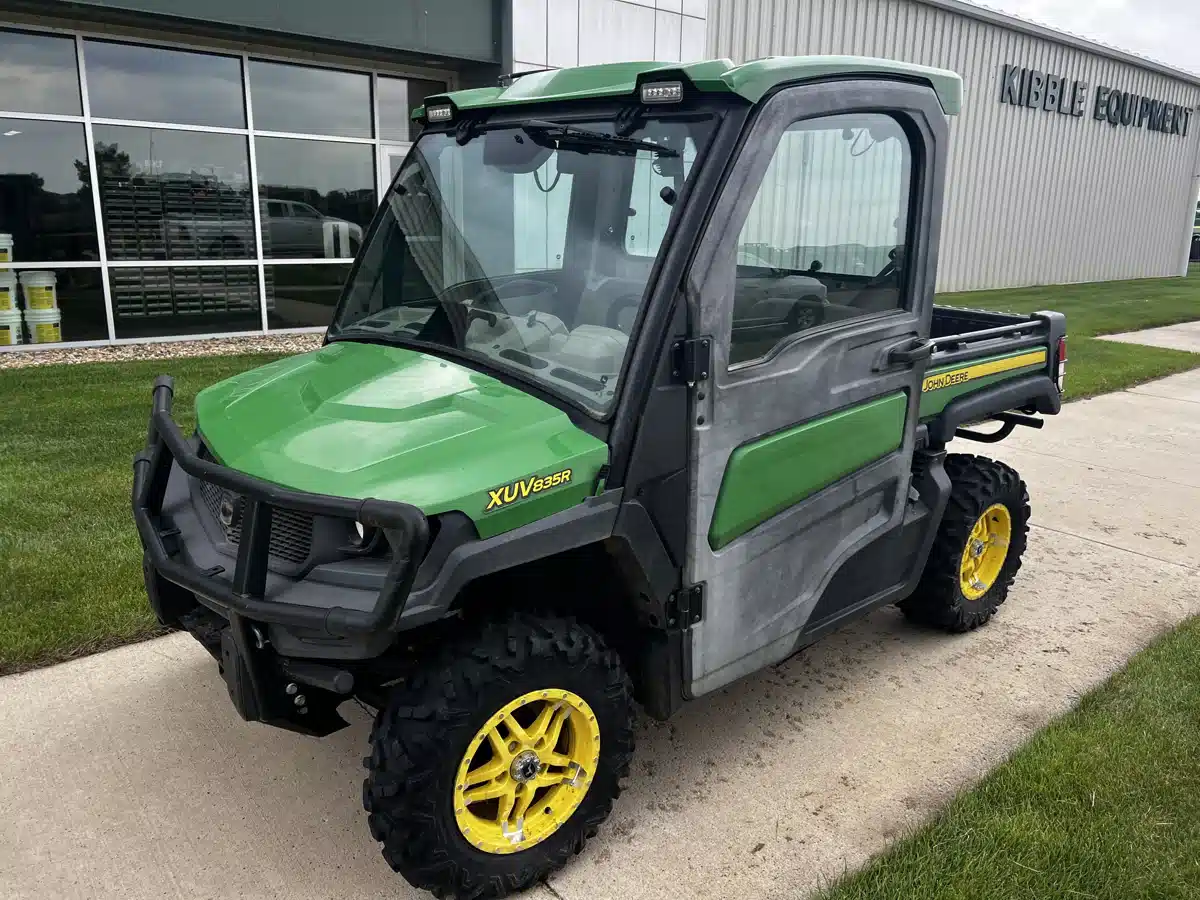 Gallery image 1 for Used 2018 John Deere XUV 835R Utility Vehicle