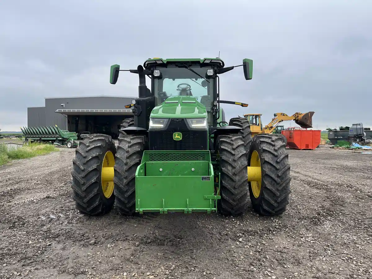 Gallery image 2 for Used 2024 John Deere 8R 370 Tractor