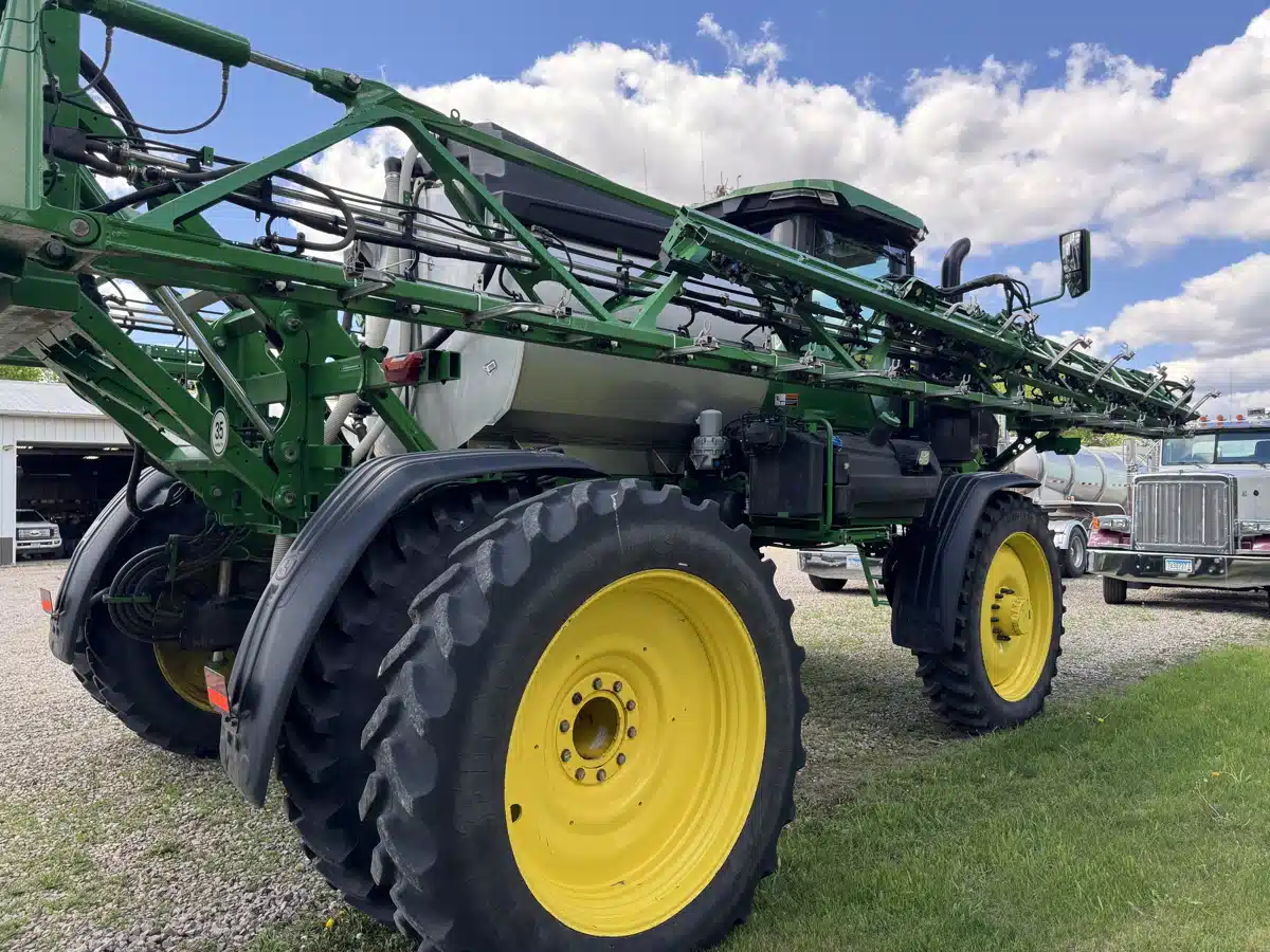 Gallery image 2 for Used 2023 John Deere 412R Sprayer - Self Propelled