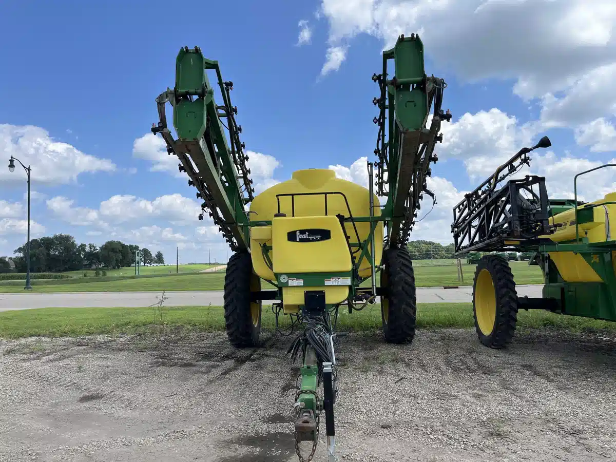 Gallery image 2 for Used 2008 Fast 9500 Sprayer - Pull Type