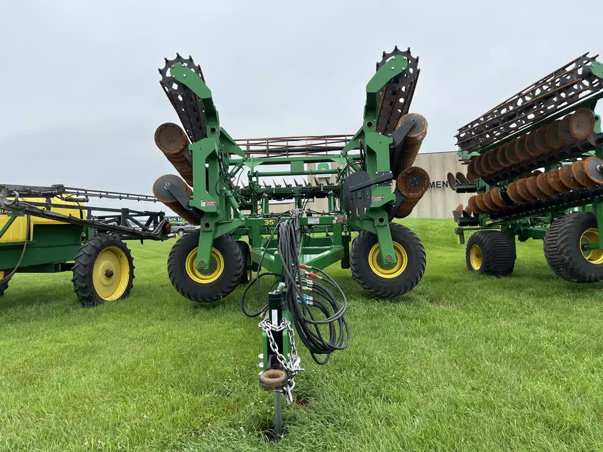 Gallery image 2 for Used 2024 John Deere 2680H Disc