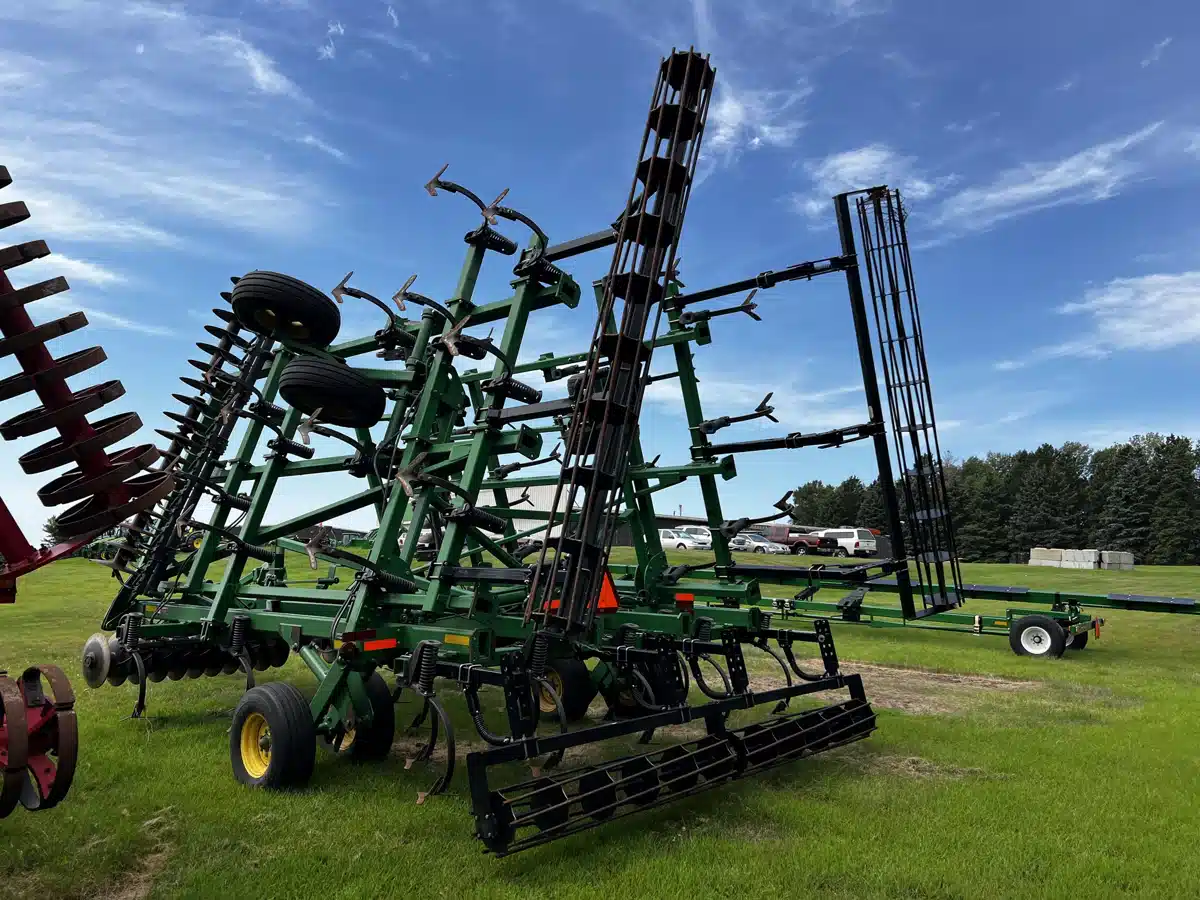 Gallery image 2 for Used 2012 John Deere 2310 Mulch Finisher