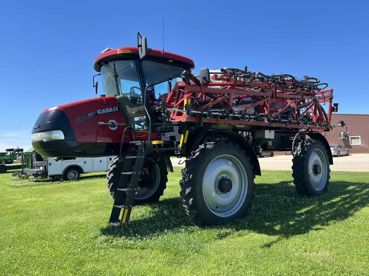 Gallery image 1 for Used 2017 Case IH PATRIOT 4440 Sprayer - Self Propelled