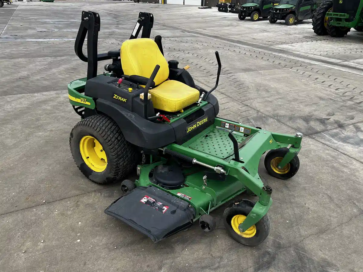 Gallery image 1 for Used 2007 John Deere 757 Mower - Zero Turn