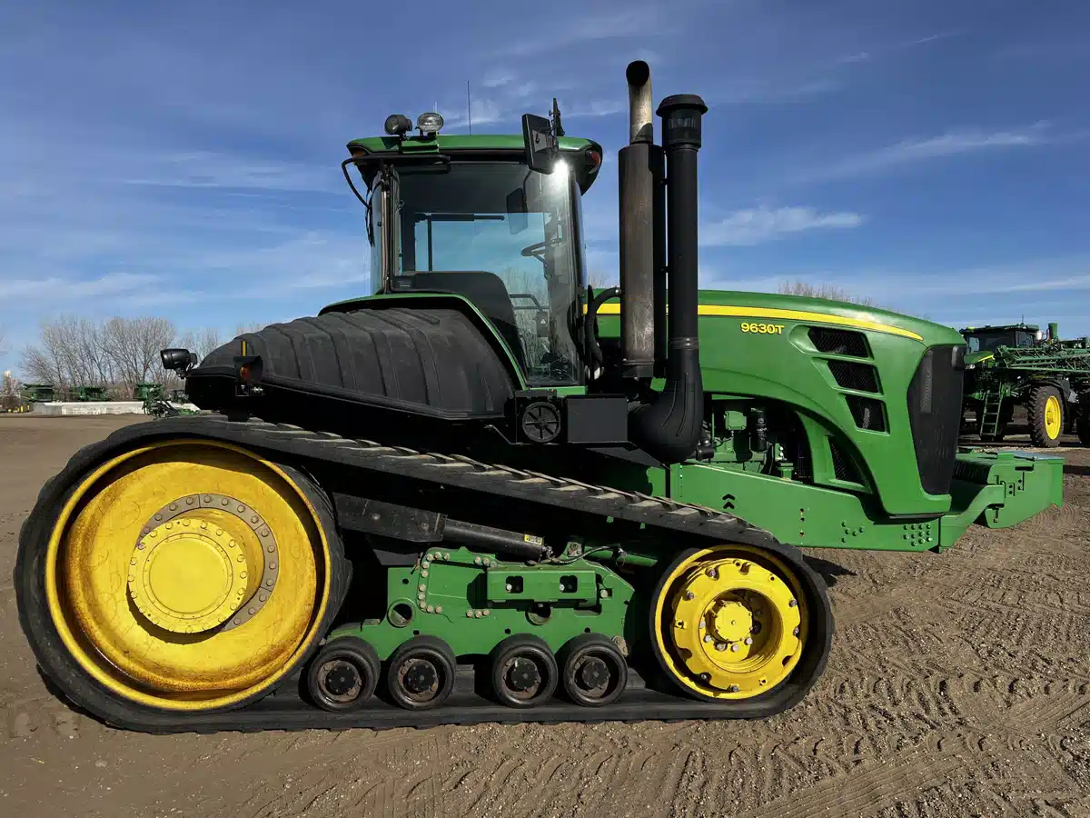 Gallery image 2 for Used 2008 John Deere 9630T Tractor