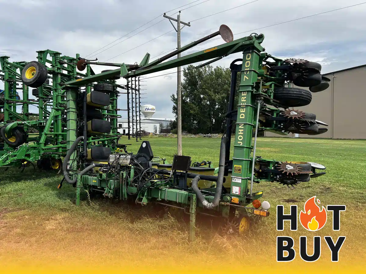 Gallery image 1 for Used 1990 John Deere 7300 Planter