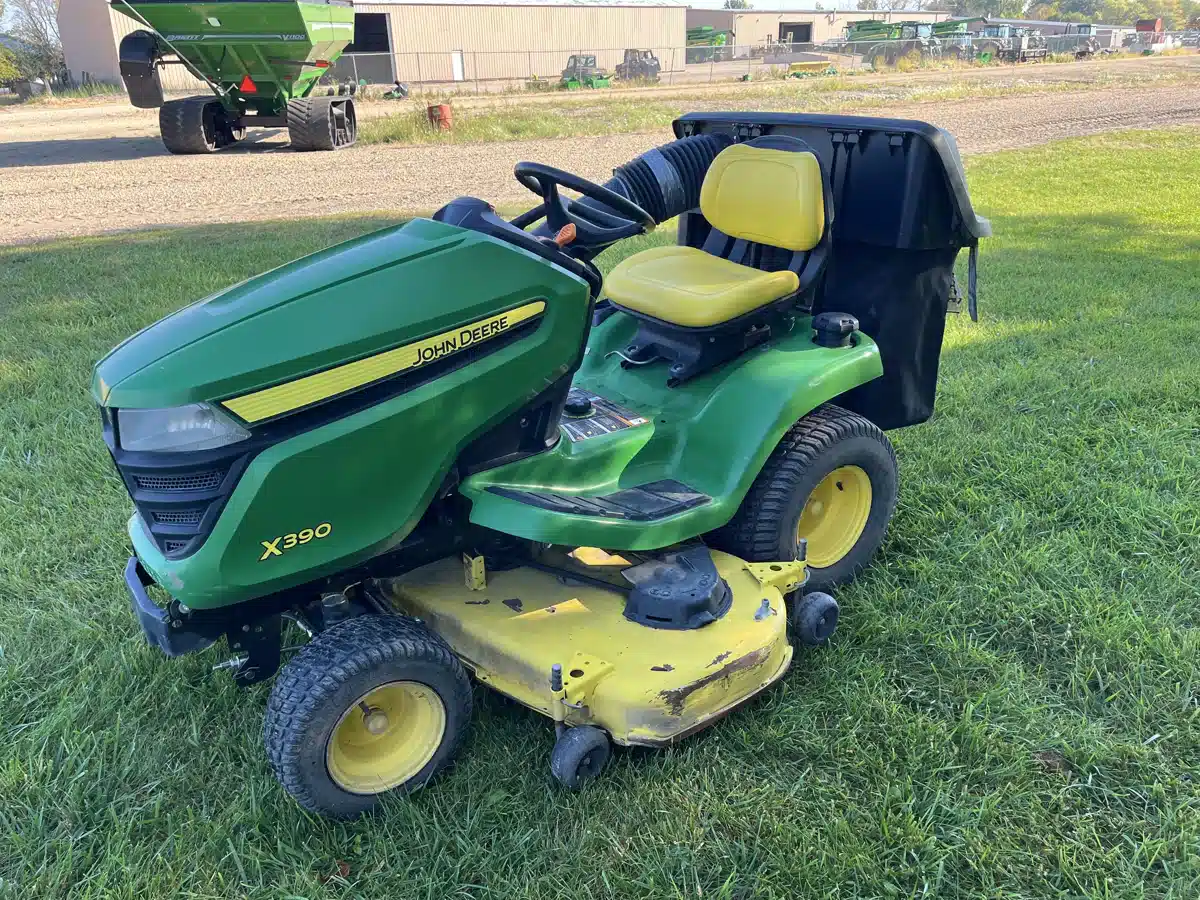Gallery image 1 for Used 2017 John Deere X390 Lawn Tractor