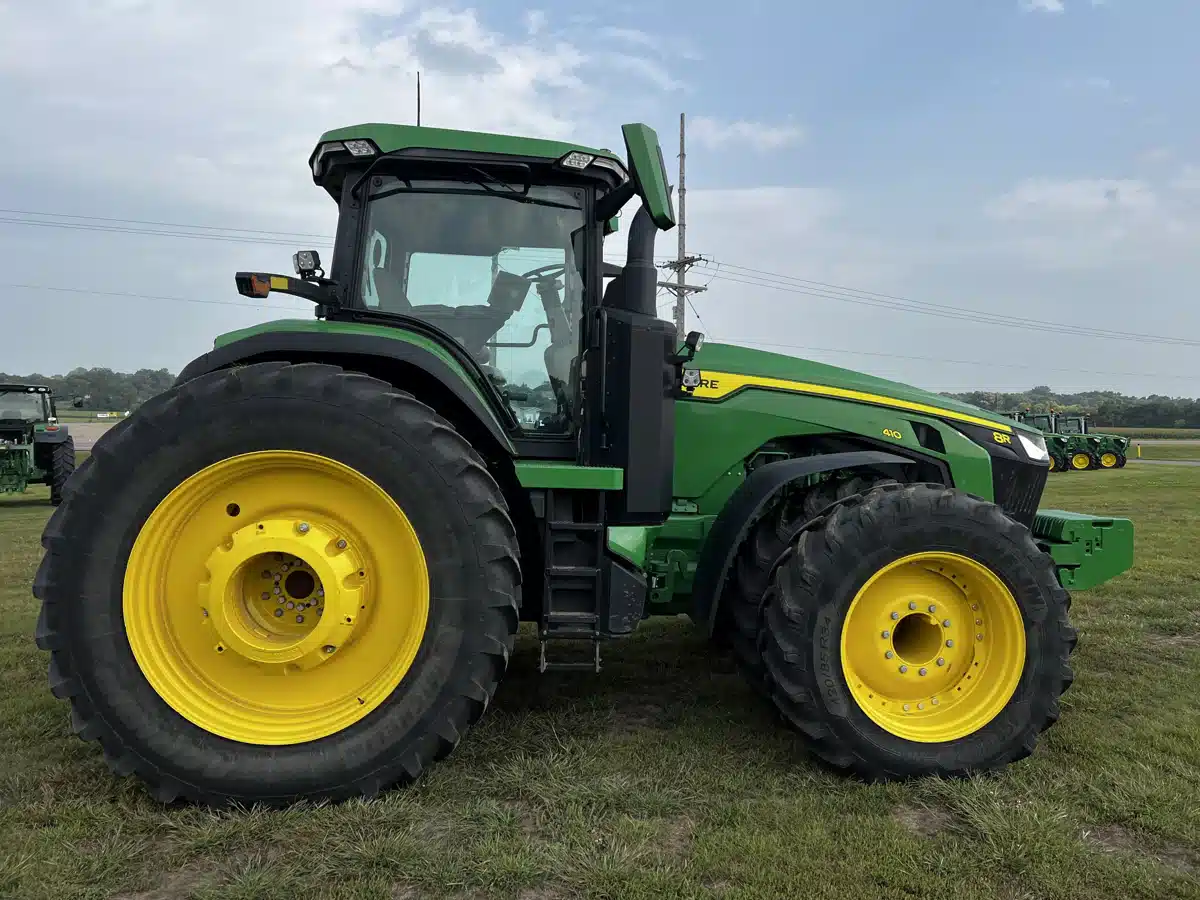 Gallery image 2 for Used 2021 John Deere 8R 410 Tractor