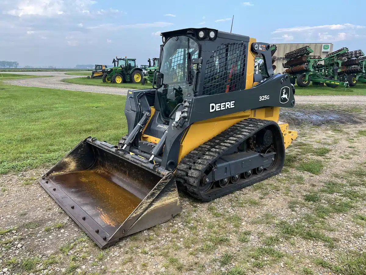 Gallery image 1 for Used 2023 John Deere 325G Track Loader