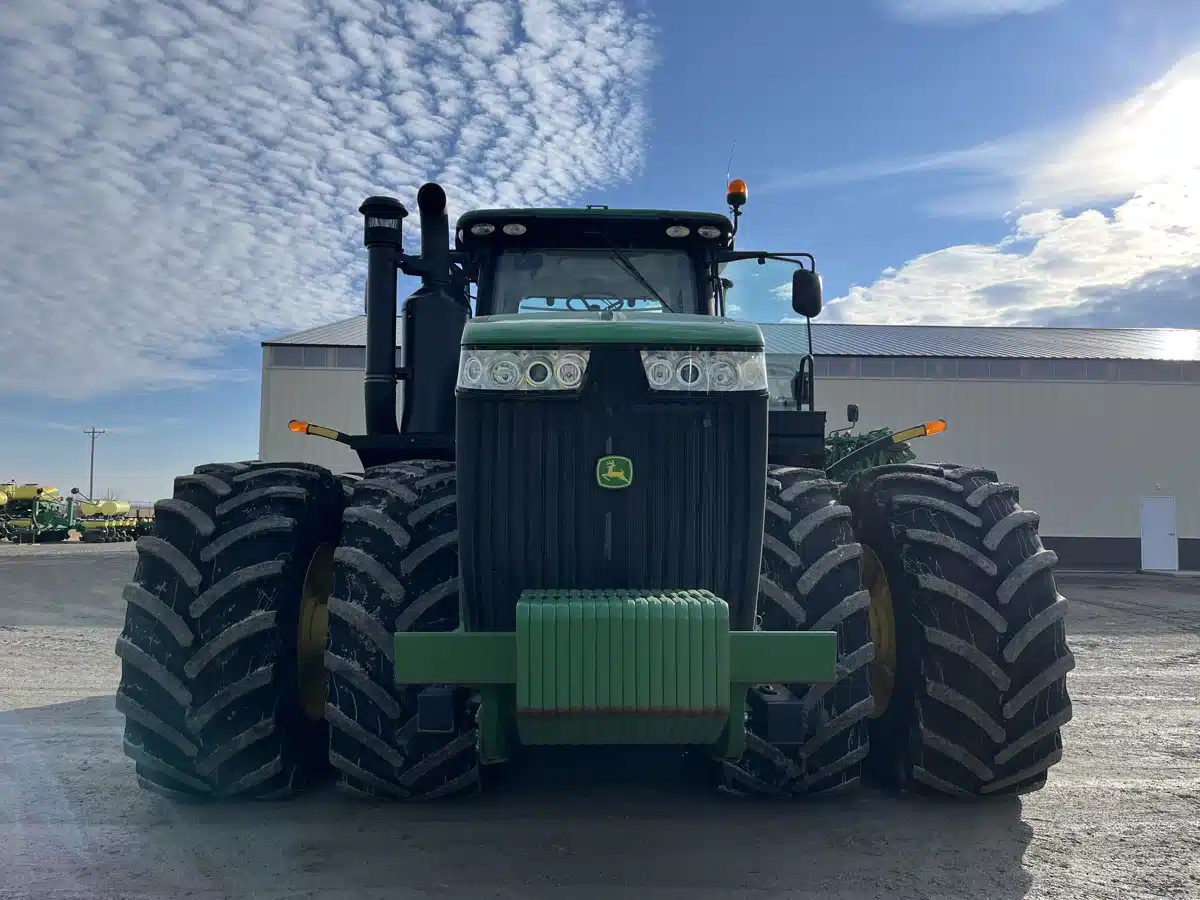 Gallery image 2 for Used 2014 John Deere 9460R Tractor