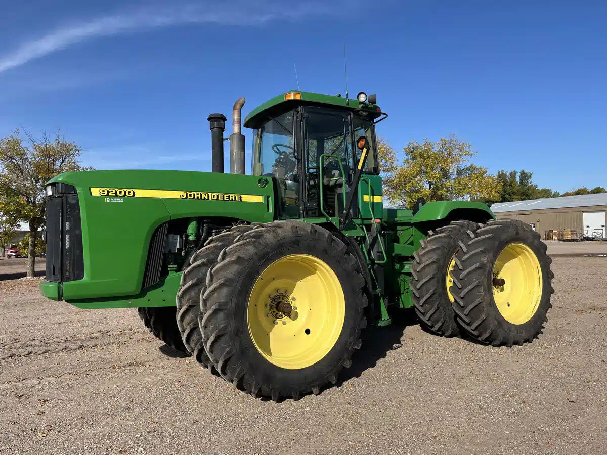 Used 2001 John Deere 9200 Tractor