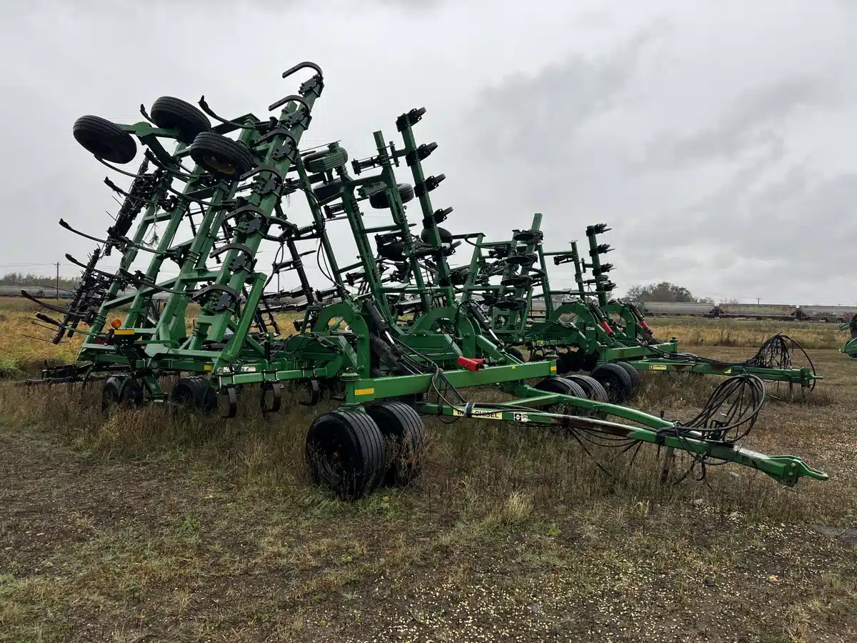 Used 2013 Summers Mfg Chisel Chisel Plow