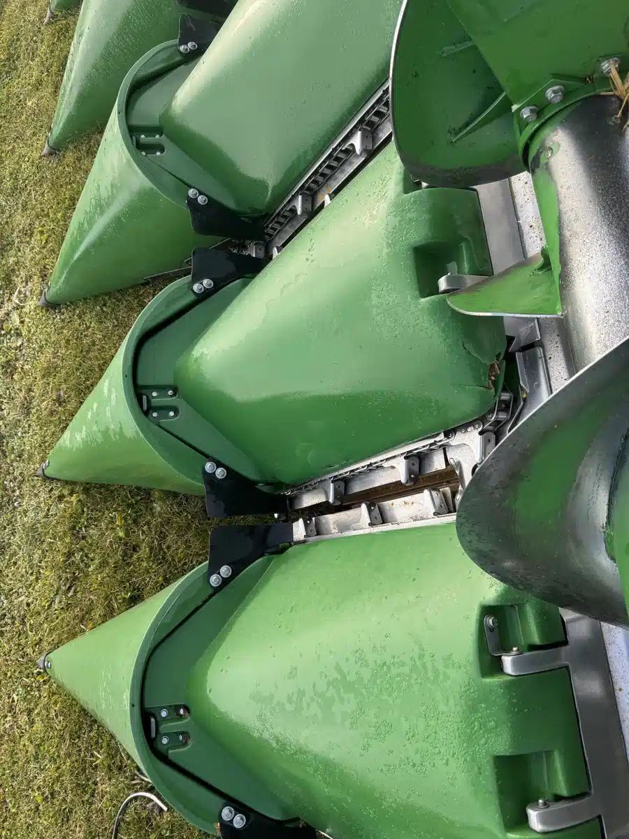 Gallery image 2 for Used 2023 John Deere C12R Header - Row Crop