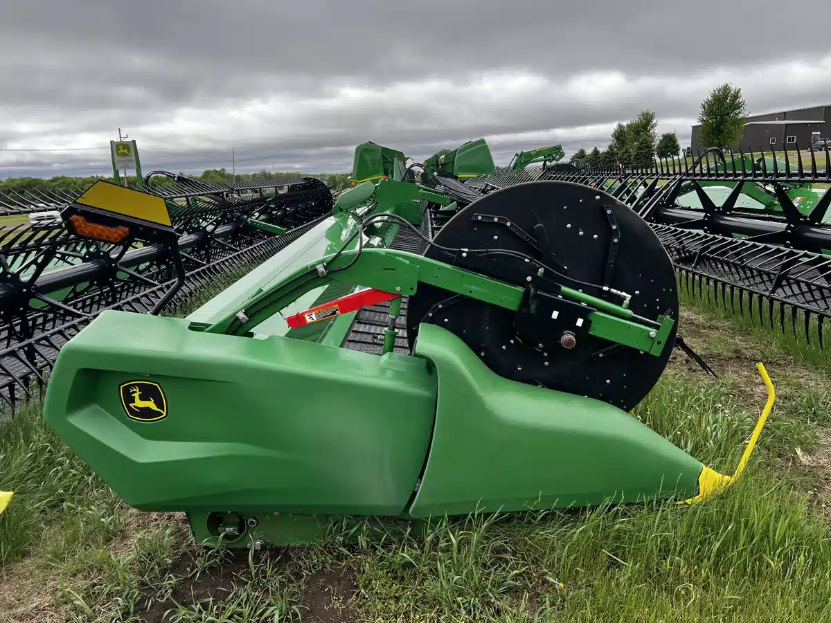 Gallery image 2 for 2023 John Deere RD45F Header - Flex