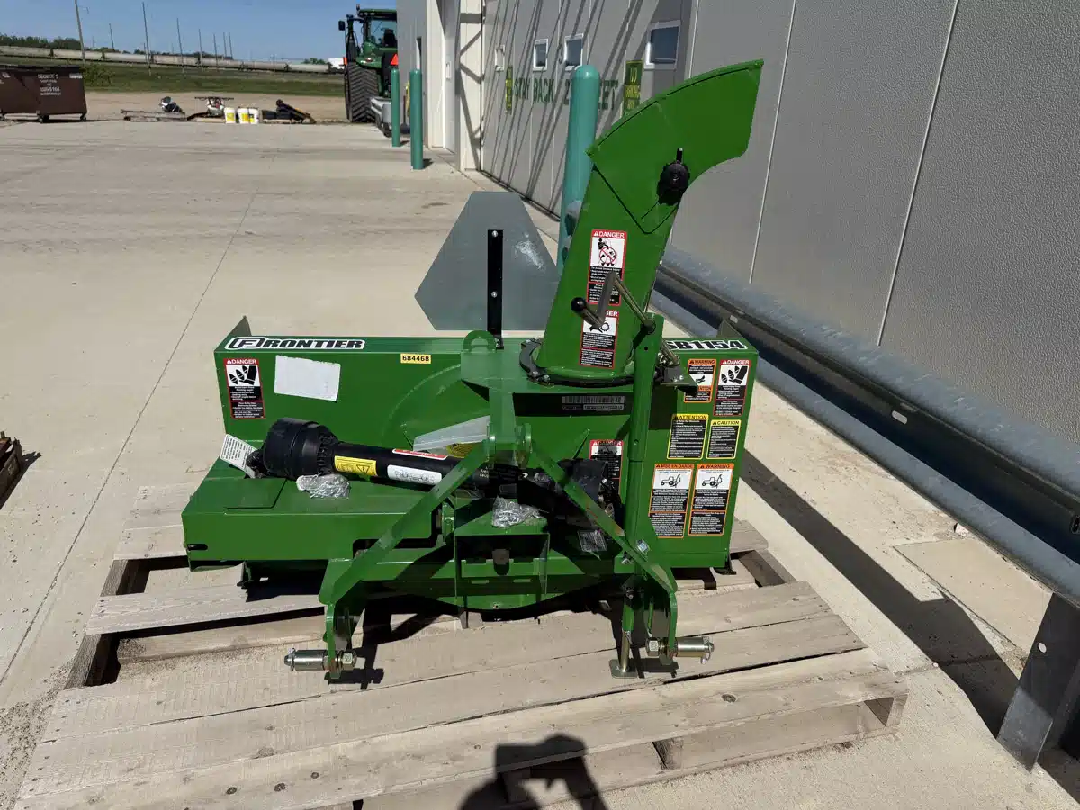 Gallery image 2 for 2022 Frontier SB1154 Snow Blower
