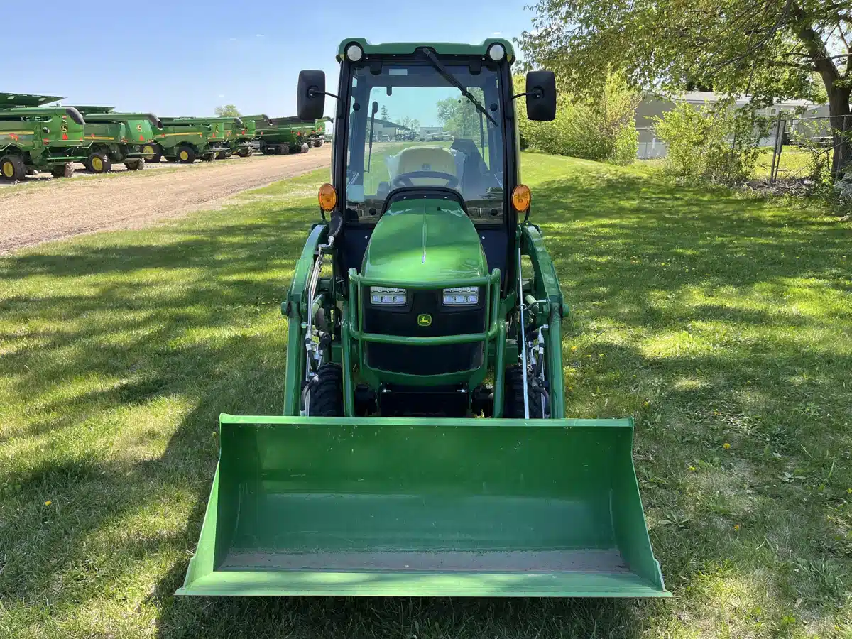 Gallery image 2 for Used 2023 John Deere 1025R Tractor