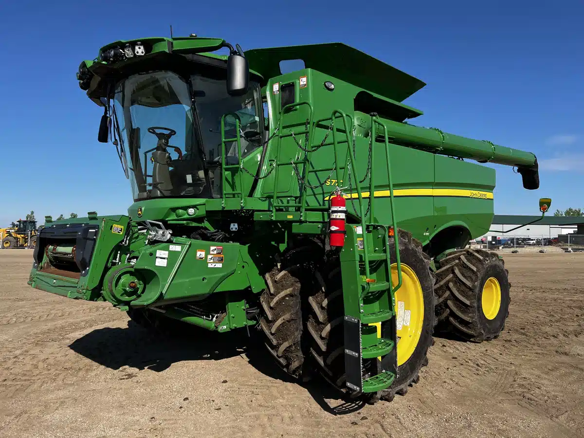 Used 2023 John Deere S770 Combine