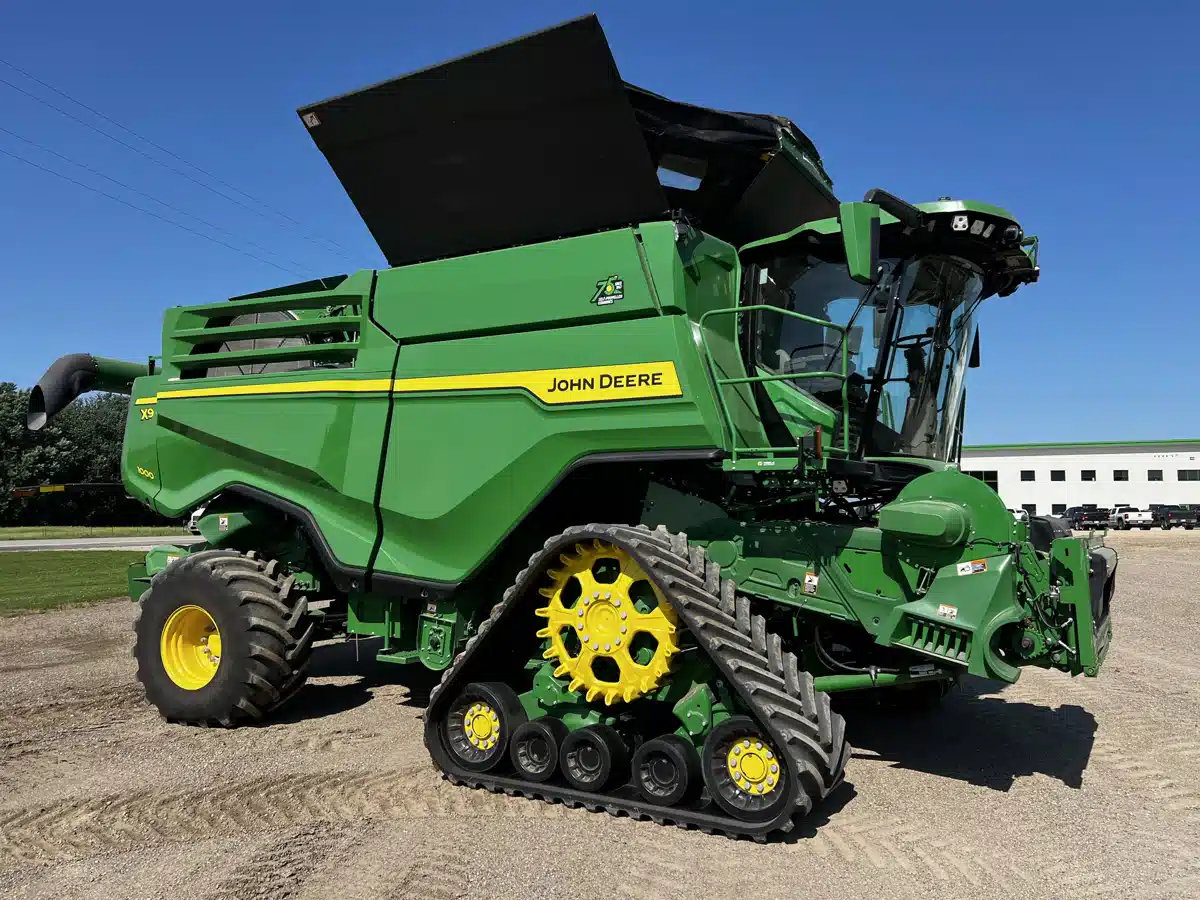 Used 2022 John Deere X9 1000 Combine