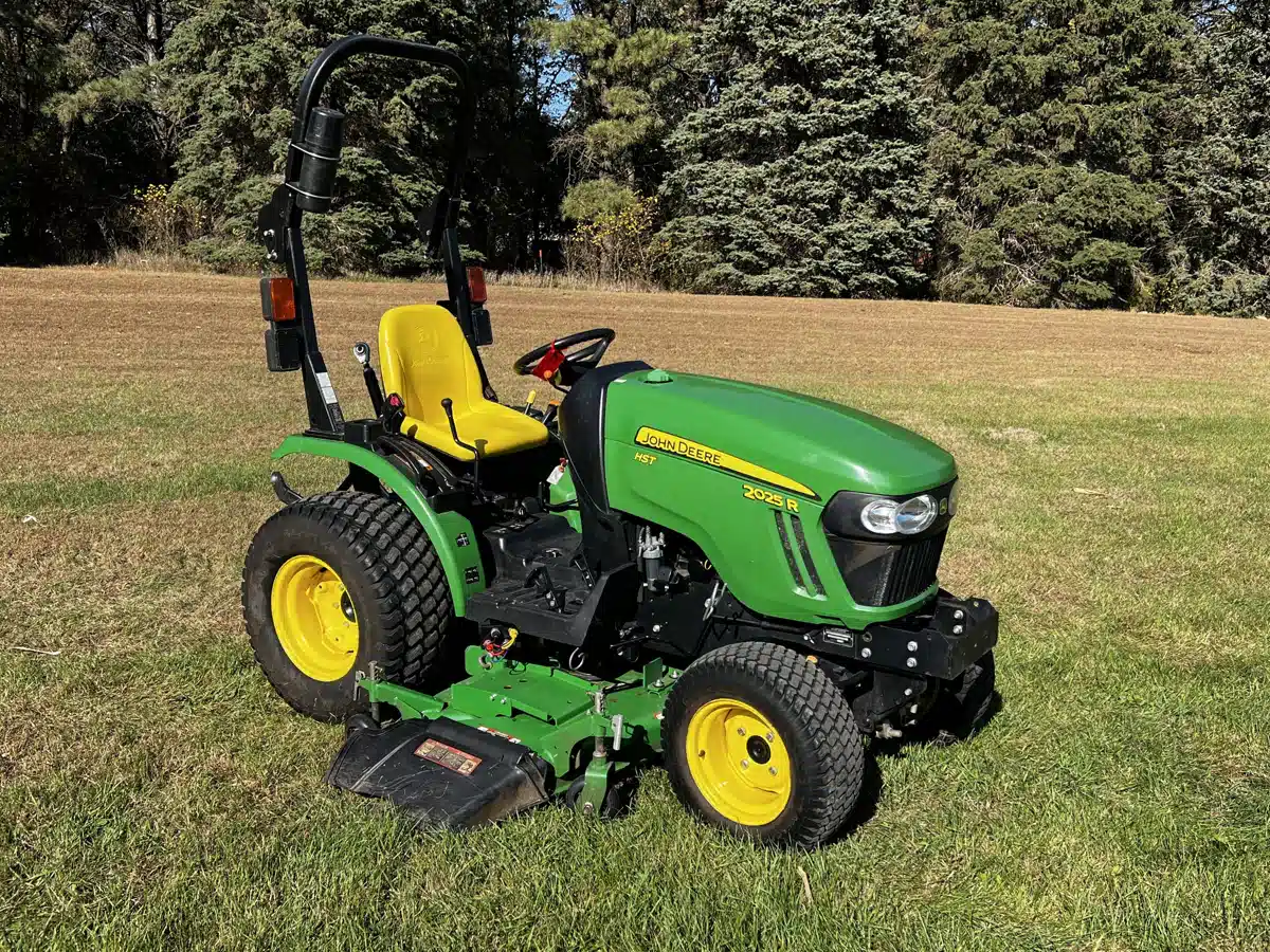 Used 2015 John Deere 2025R Tractor