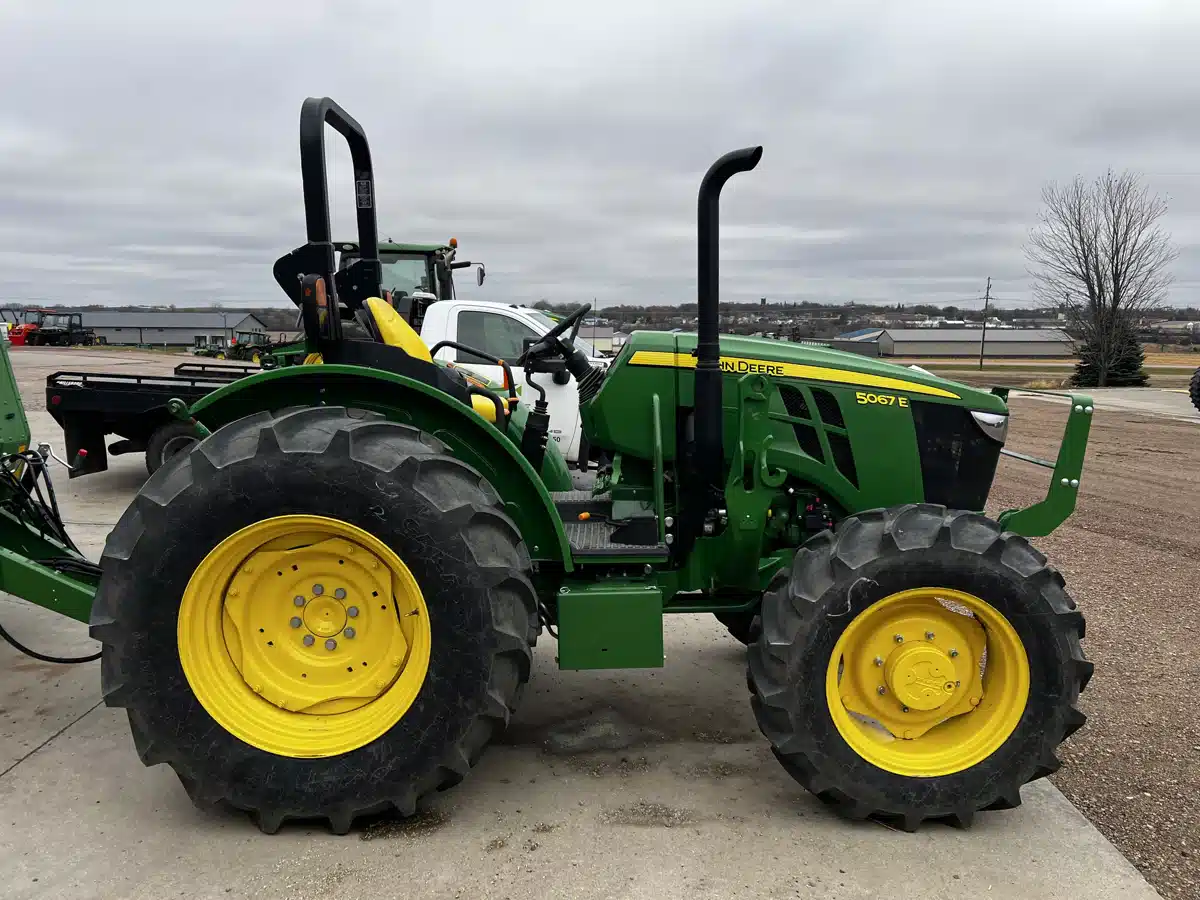Gallery image 2 for 2024 John Deere 5067E Tractor