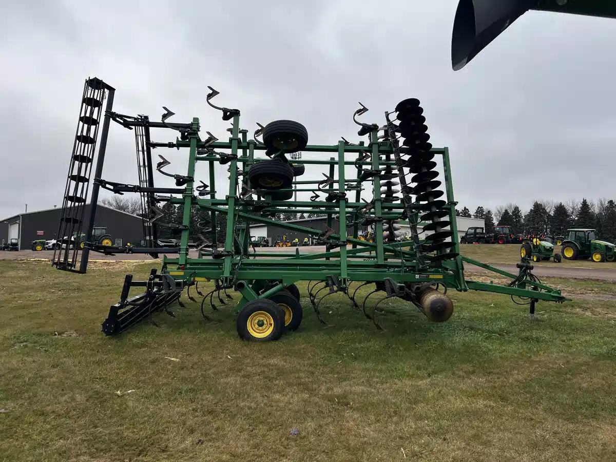 Gallery image 2 for Used 2012 John Deere 2310 Mulch Finisher