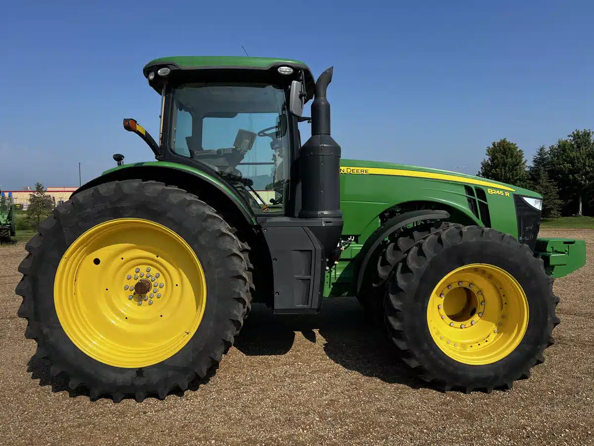 Gallery image 2 for Used 2014 John Deere 8245R Tractor