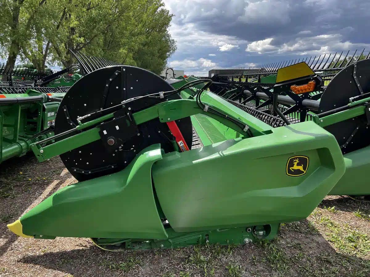 Gallery image 2 for 2023 John Deere RD45F Header - Flex