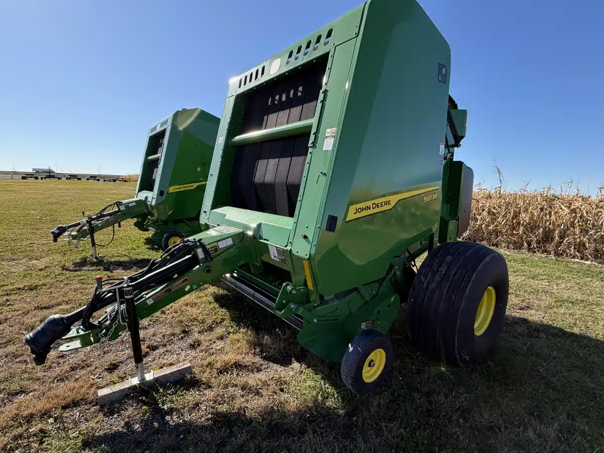 Gallery image 1 for 2025 John Deere 561M Round Baler