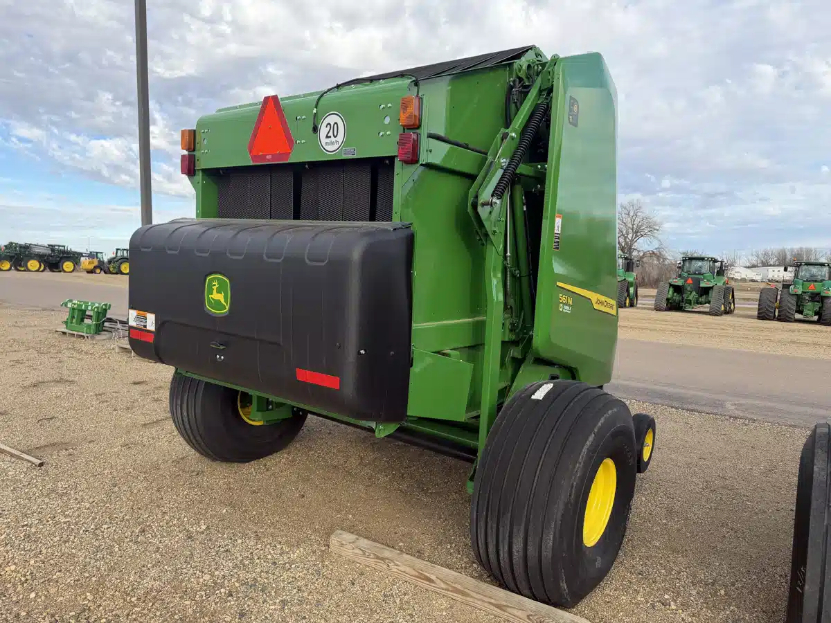 Gallery image 2 for 2025 John Deere 561M Round Baler
