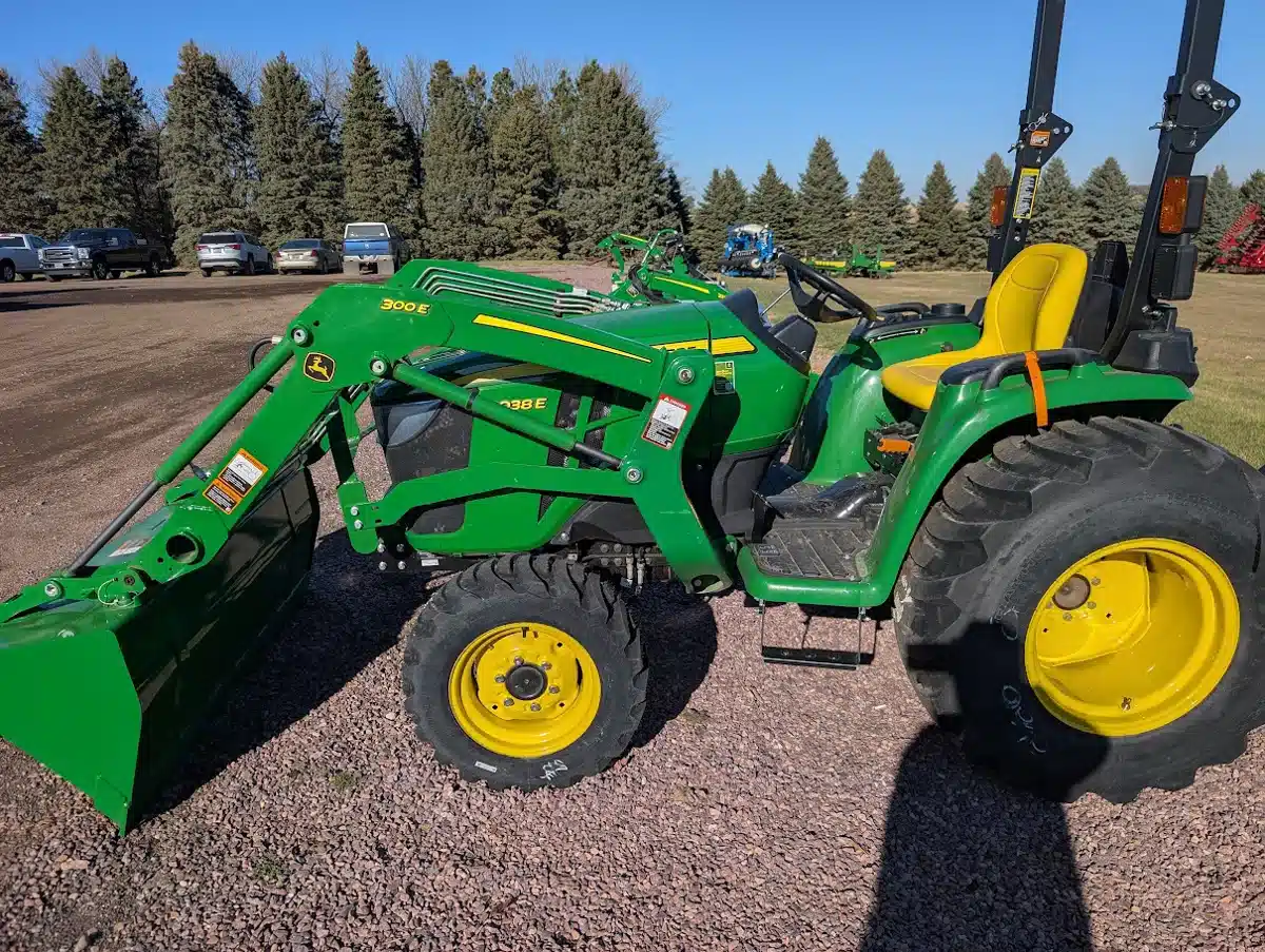 Gallery image 2 for 2025 John Deere 3038E Tractor