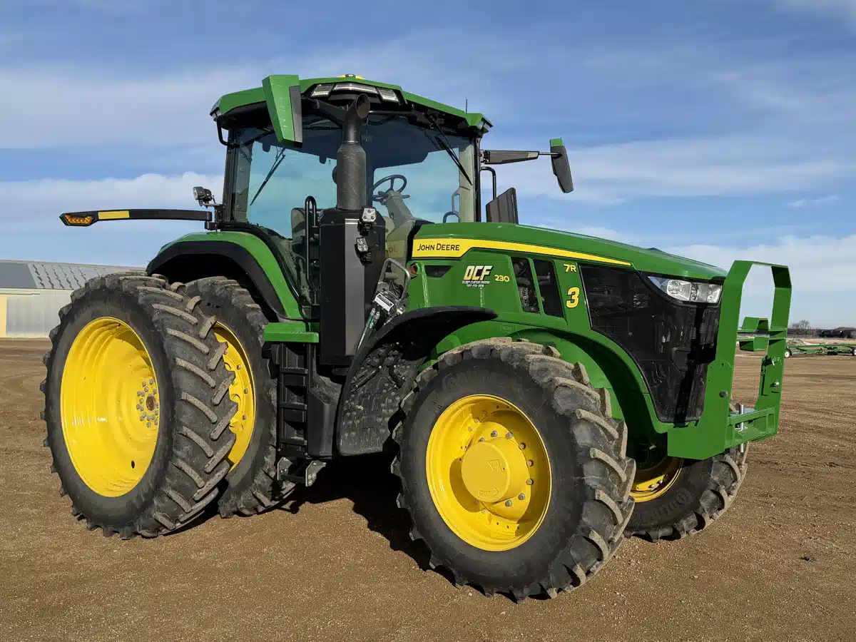 Gallery image 1 for 2024 John Deere 7R 230 Tractor
