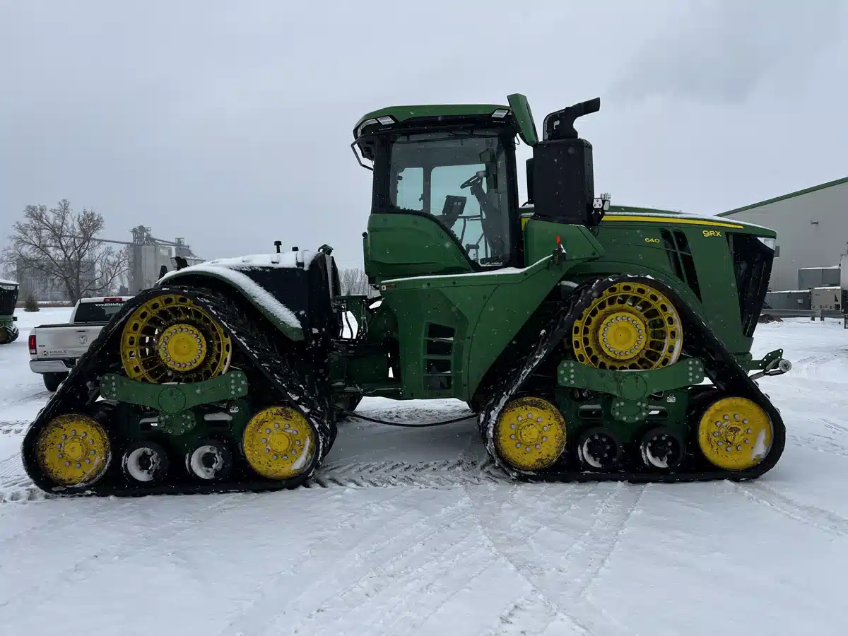Gallery image 2 for 2024 John Deere 9RX 640 Tractor
