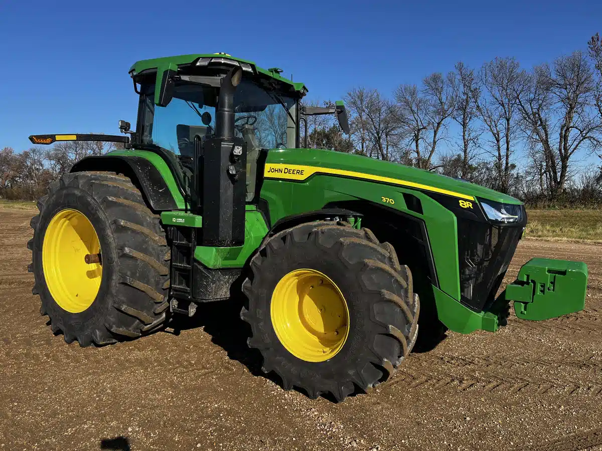 Gallery image 1 for 2023 John Deere 8R 370 Tractor