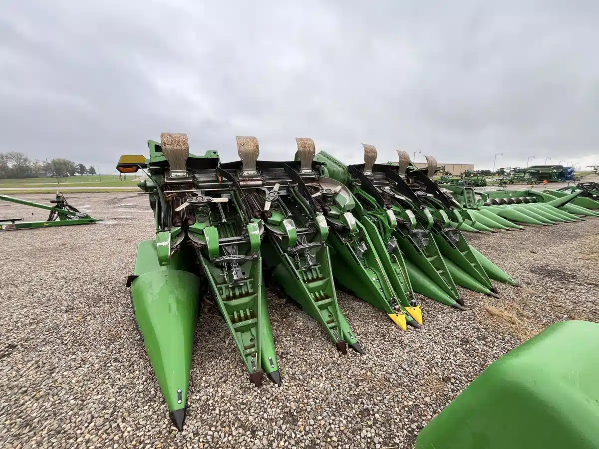 Gallery image 2 for 2024 John Deere C12F Header - Row Crop