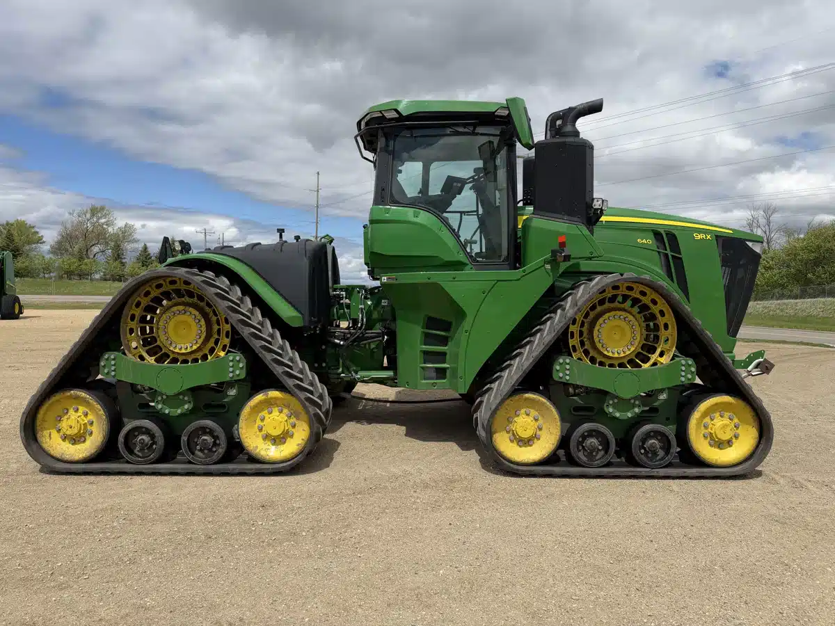Gallery image 2 for 2024 John Deere 9RX 640 Tractor