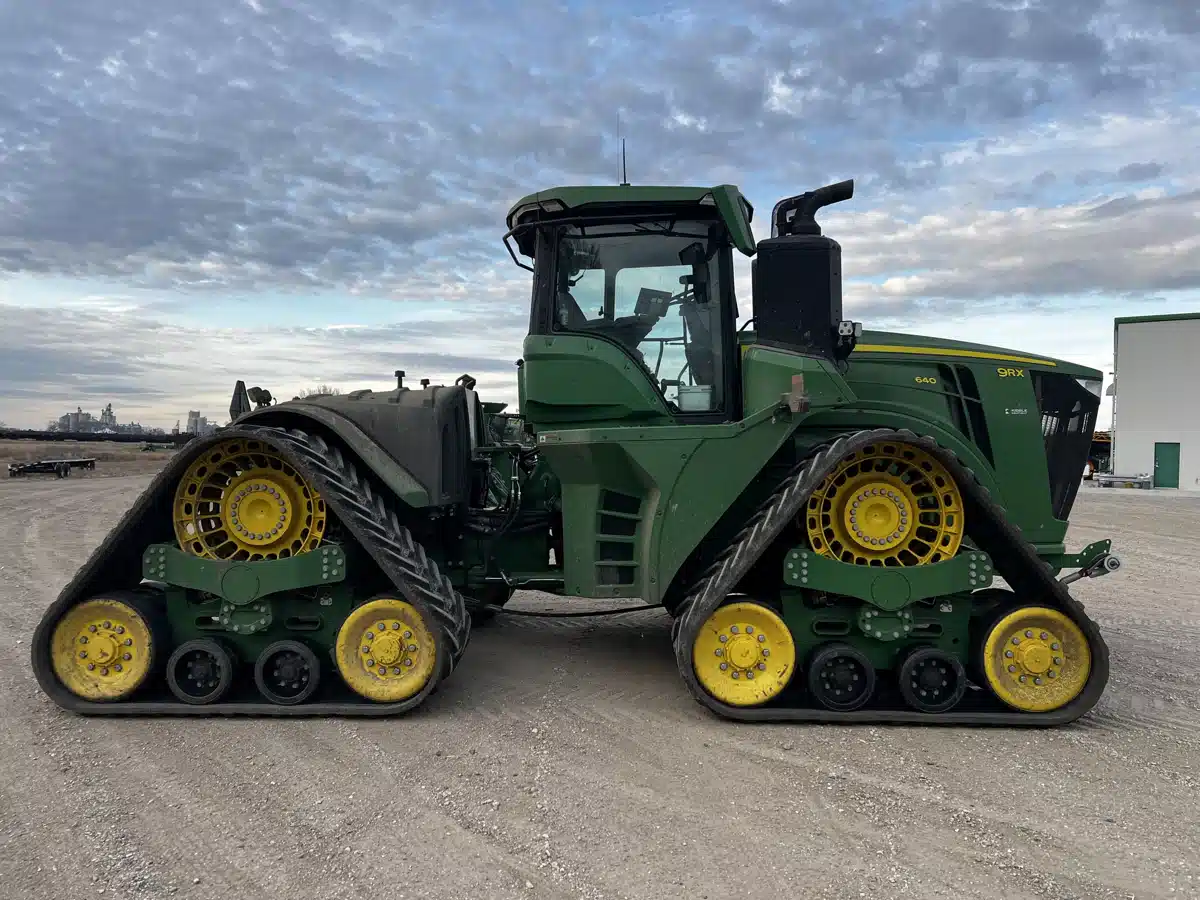 Gallery image 2 for 2024 John Deere 9RX 640 Tractor