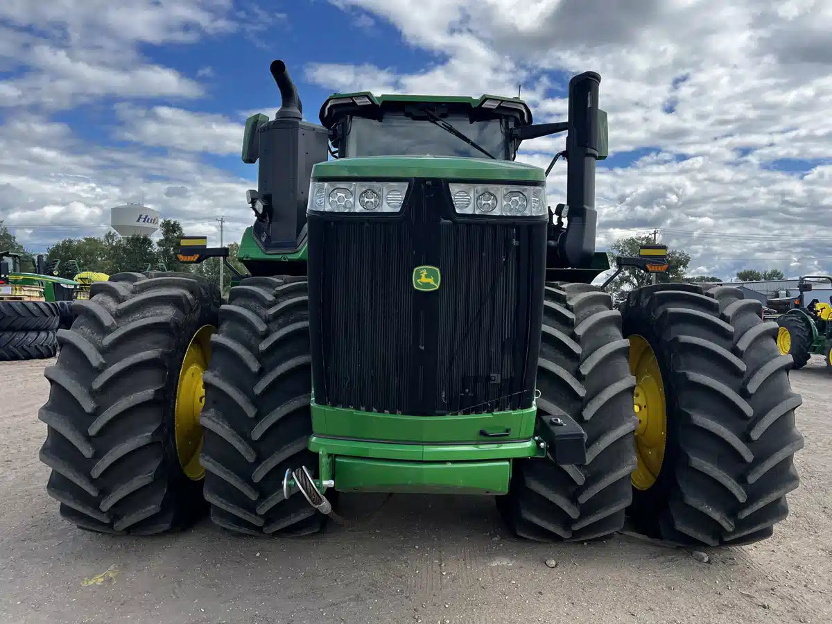Gallery image 2 for 2024 John Deere 9R 640 Tractor