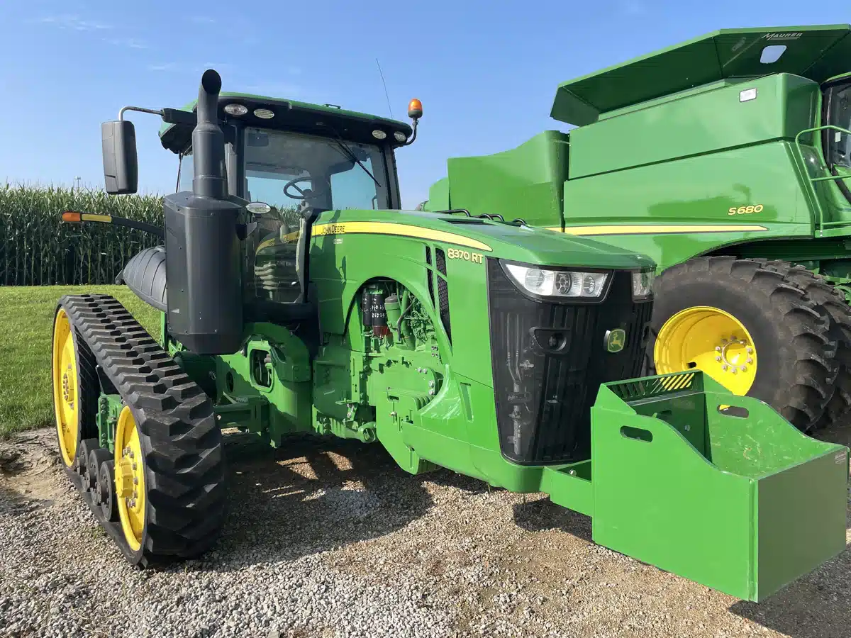 Gallery image 1 for 2018 John Deere 8370RT Tractor