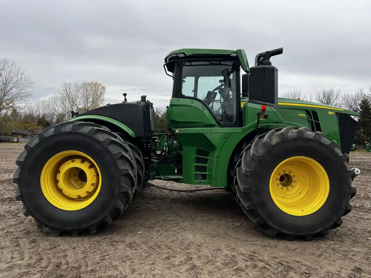 Gallery image 2 for 2024 John Deere 9R 490 Tractor