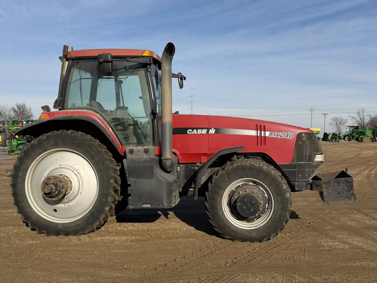 Gallery image 2 for 2003 Case IH MX210 Tractor