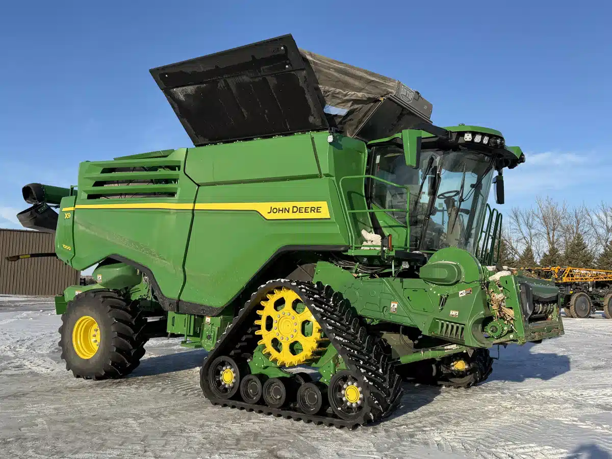 Gallery image 1 for 2023 John Deere X9 1000 Combine