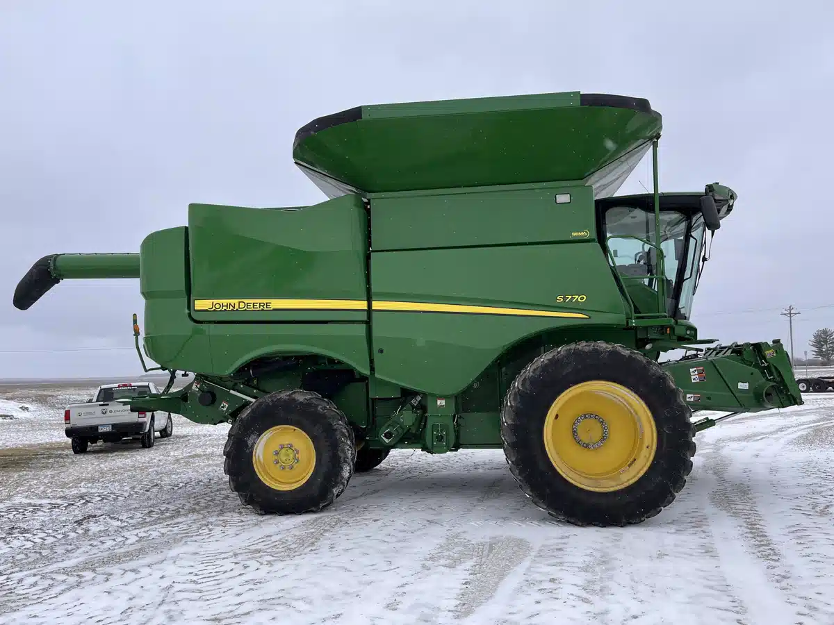 Gallery image 2 for 2021 John Deere S770 Combine
